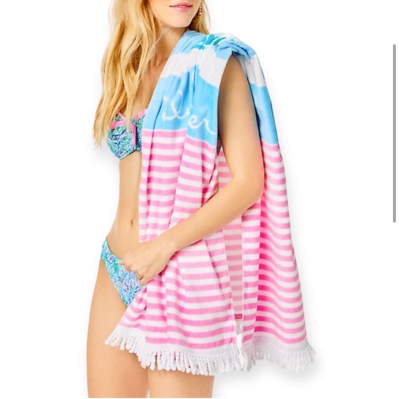 Lilly Pulitzer Beach Towel, Soleil It On Me - Picture 3 of 12